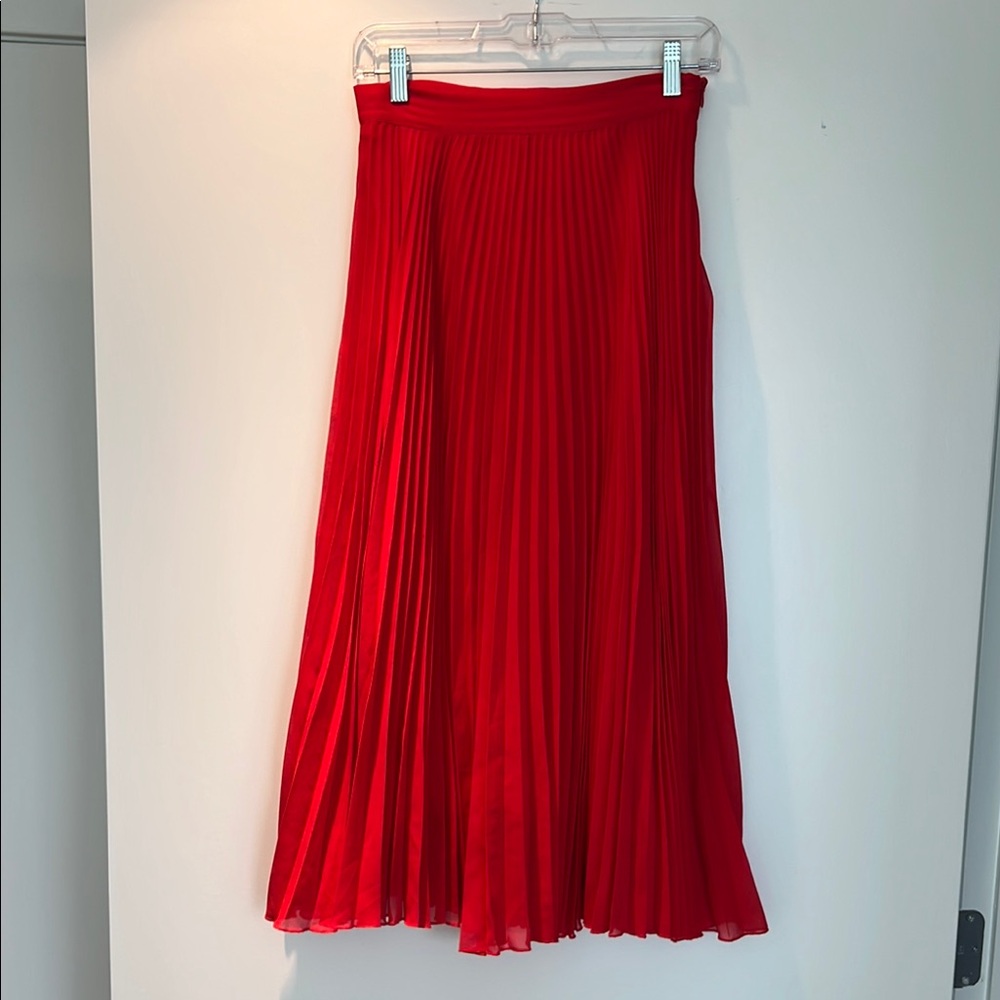 Kookai Elegant Red Pleated Skirt